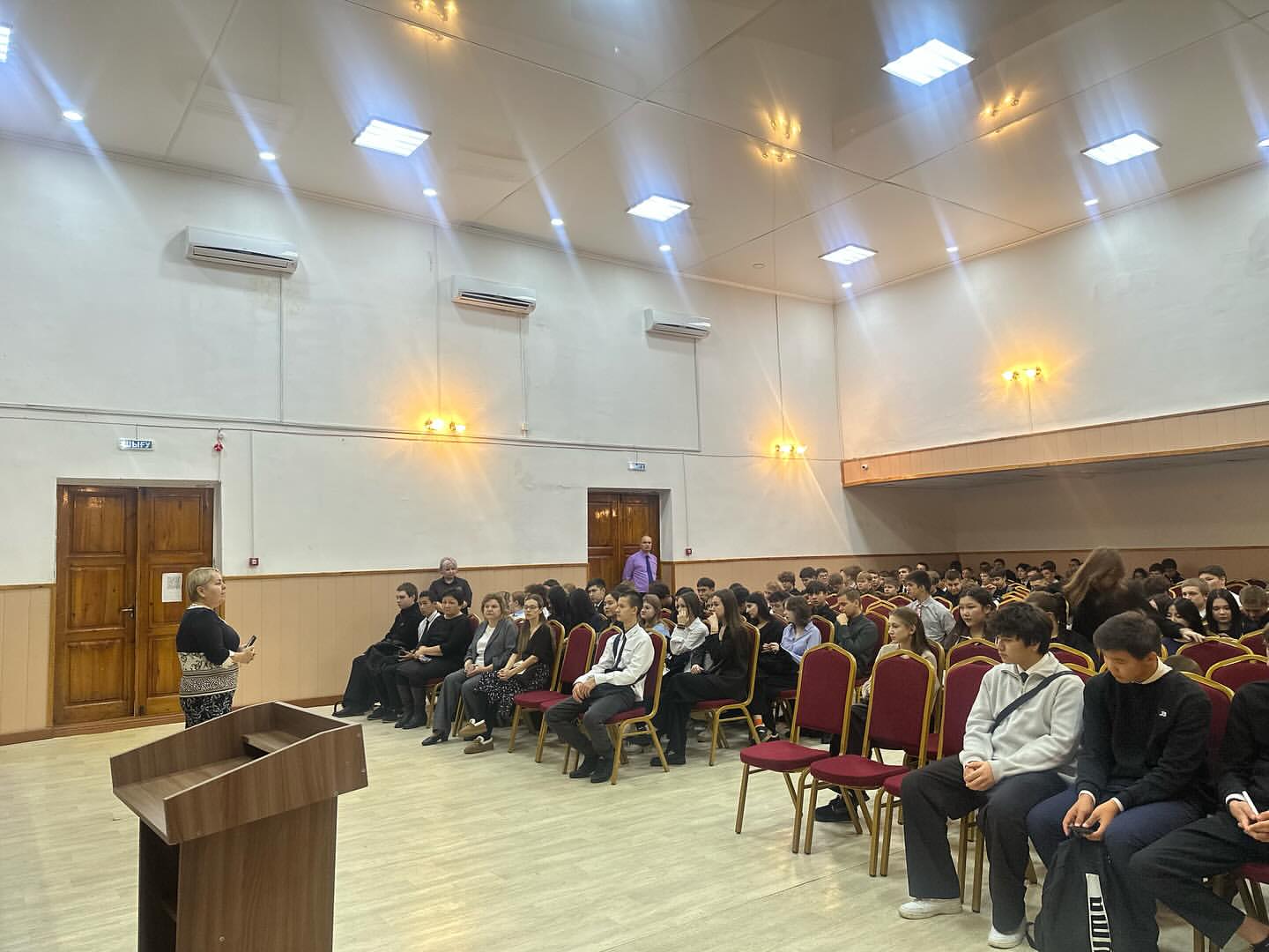 2025 11 03 18.27.47 3757731020042402511 42781414307